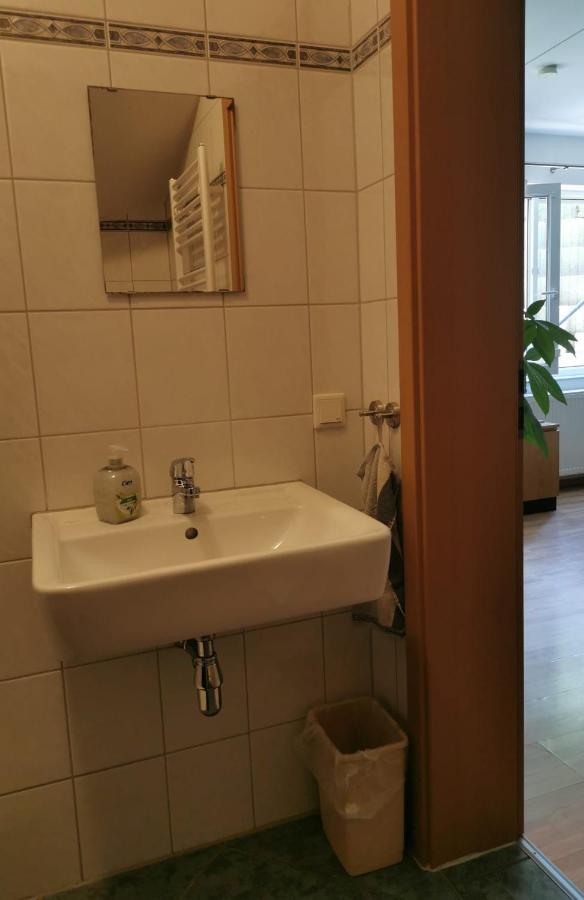 Privatzimmer Gil ハイデルベルク エクステリア 写真